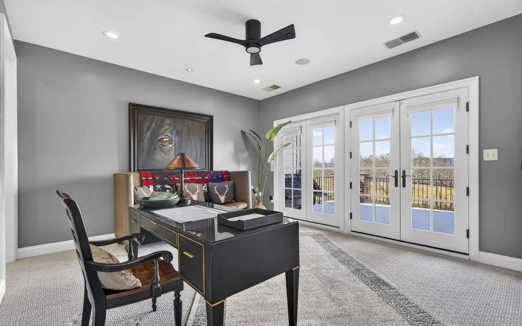 Stunning Virginia Country Estate with Panoramic Blue Ridge Mountain Views Asks $3.395M 21 120 result 1