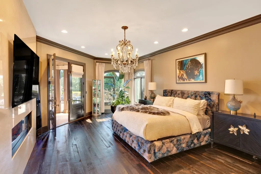 Grand Country Estate with 22 Private Acres in Georgia Listed for $4.9M 14 1297 Houston Valley Rd — Spectacular Private Estate on 22 Acres 10