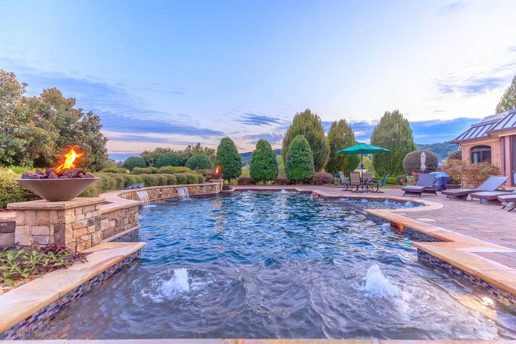 Grand Country Estate with 22 Private Acres in Georgia Listed for $4.9M 23 1297 Houston Valley Rd — Spectacular Private Estate on 22 Acres 17