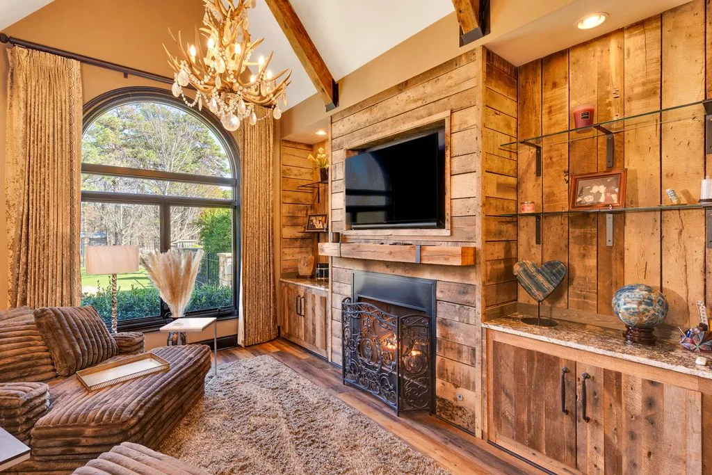 Grand Country Estate with 22 Private Acres in Georgia Listed for $4.9M 11 1297 Houston Valley Rd — Spectacular Private Estate on 22 Acres 7