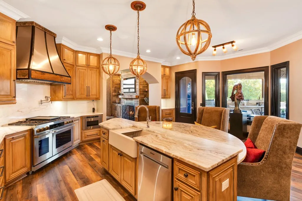 Grand Country Estate with 22 Private Acres in Georgia Listed for $4.9M 12 1297 Houston Valley Rd — Spectacular Private Estate on 22 Acres 8