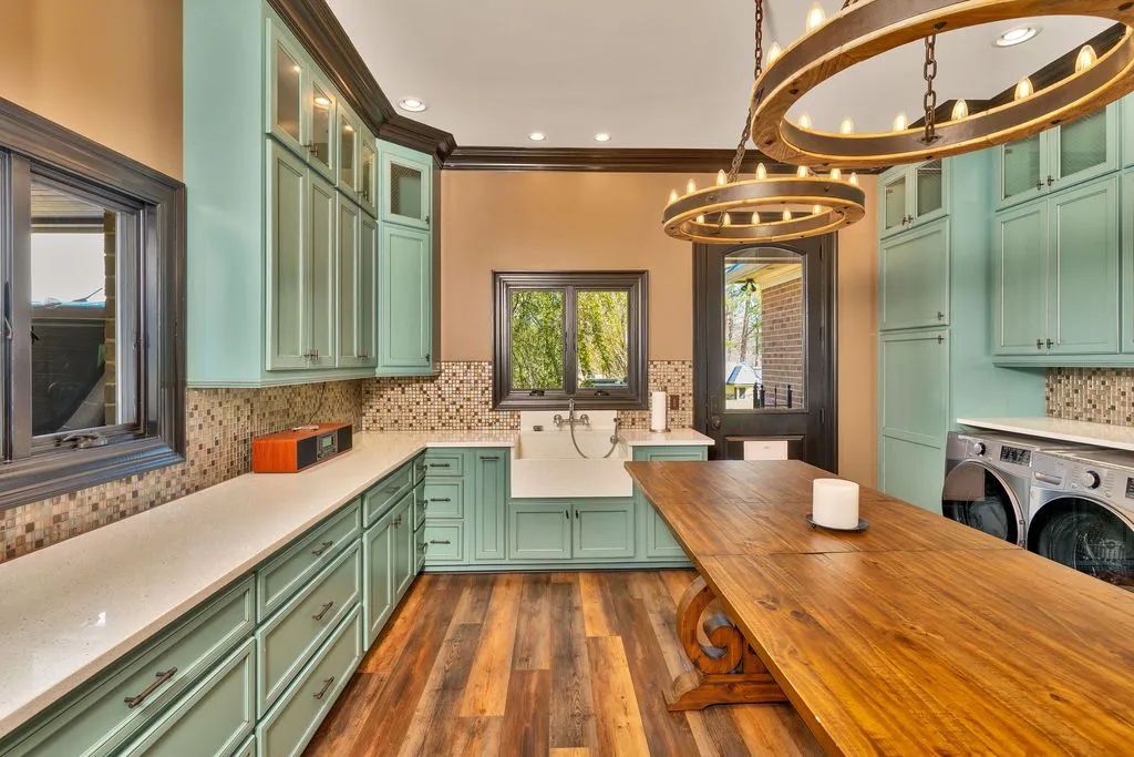 Grand Country Estate with 22 Private Acres in Georgia Listed for $4.9M 13 1297 Houston Valley Rd — Spectacular Private Estate on 22 Acres 9