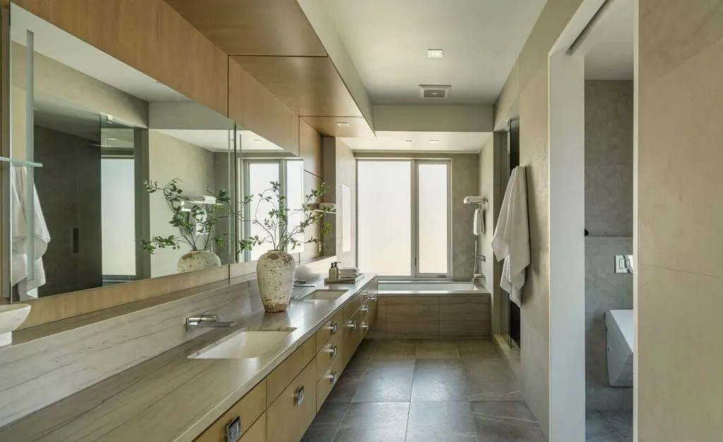 Breathtaking Golf Course Views Define This $10.995M California Contemporary Estate 14 13120 Nimrod Pl A Breathtaking Modern Estate Overlooking the Golf Course 21