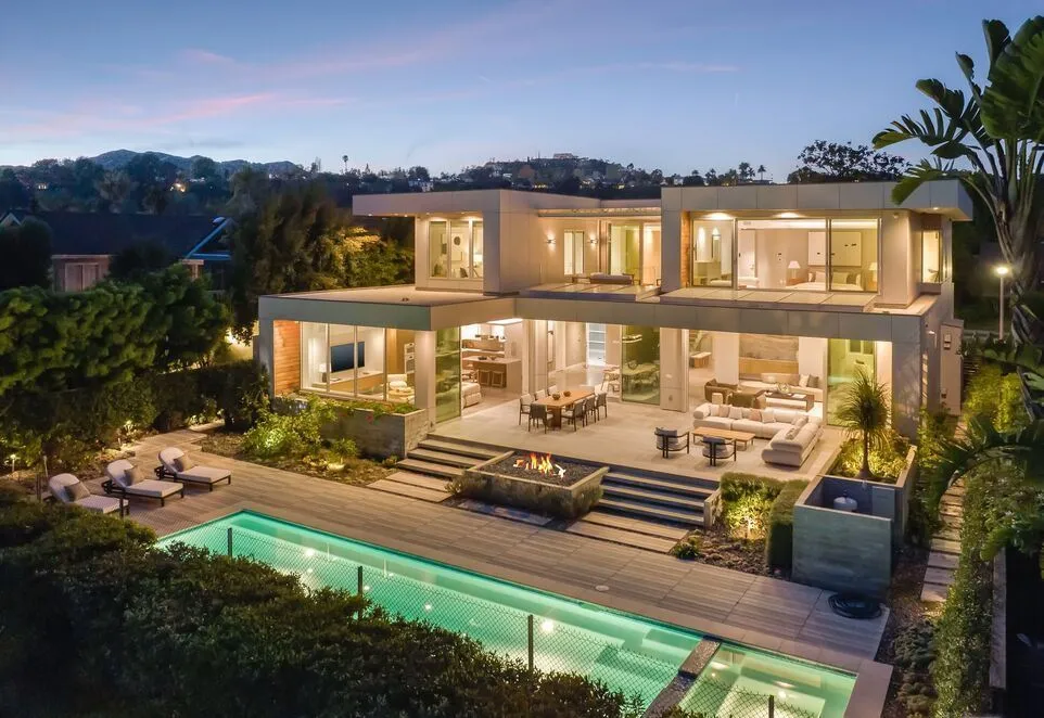 Breathtaking Golf Course Views Define This $10.995M California Contemporary Estate 27 13120 Nimrod Pl A Breathtaking Modern Estate Overlooking the Golf Course 28