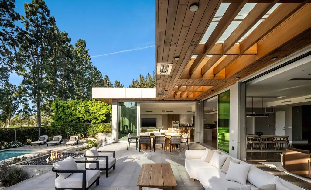 Breathtaking Golf Course Views Define This $10.995M California Contemporary Estate 21 13120 Nimrod Pl A Breathtaking Modern Estate Overlooking the Golf Course 9