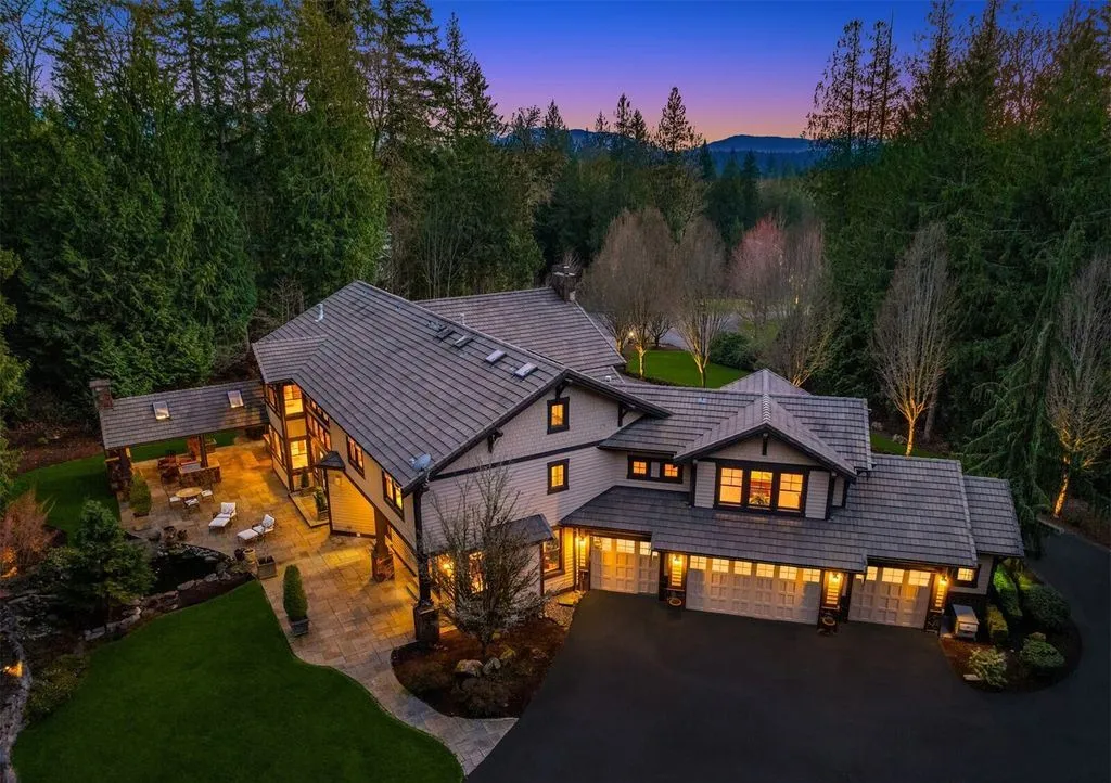 $3,195,000 Washington Timber-Frame Masterpiece Lives Like a Private Mountain Resort 19 1320 289th Avenue NE Delivers a Stunning Private Lodge 18