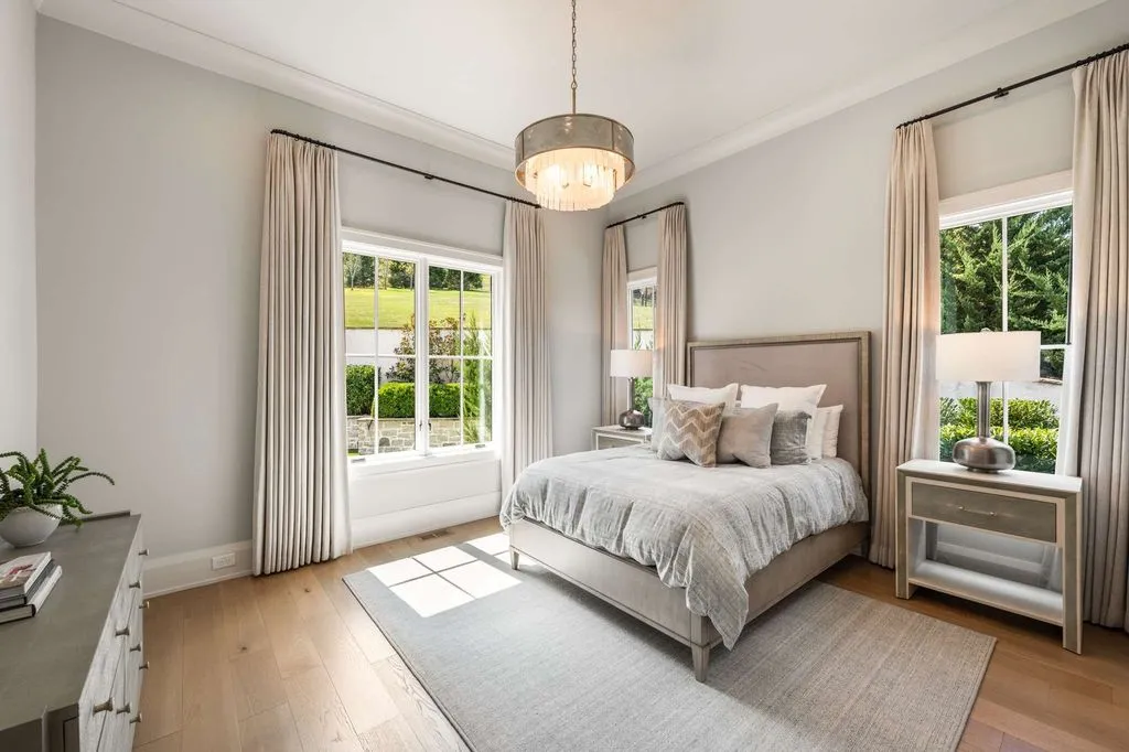 Luxury Tennessee Estate Combining Classic Elegance with Modern Design Listed for $7.995M 27 1409 Montmorenci Pass — Stunning Tennessee Estate 21