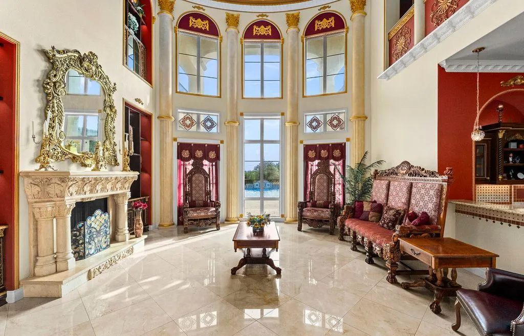 Private, Resort-Inspired Texas Estate Lists for $3,399,000 9 1418 Greystone A Stunning Texas Estate Offering Elevated Resort Living 7