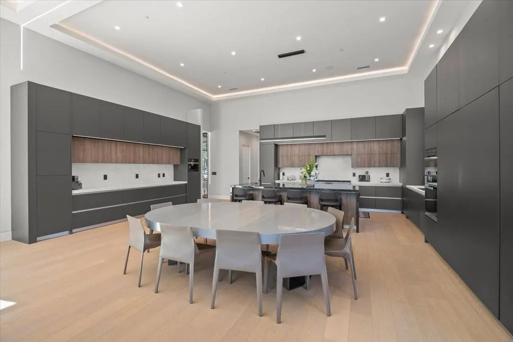 Ultra-Luxury Modern Home in Silicon Valley Asks $11.298M 23 14920 Sobey Rd — Stunning Ultra Luxury Modern Home 13