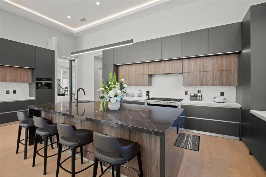 Ultra-Luxury Modern Home in Silicon Valley Asks $11.298M 25 14920 Sobey Rd — Stunning Ultra Luxury Modern Home 15