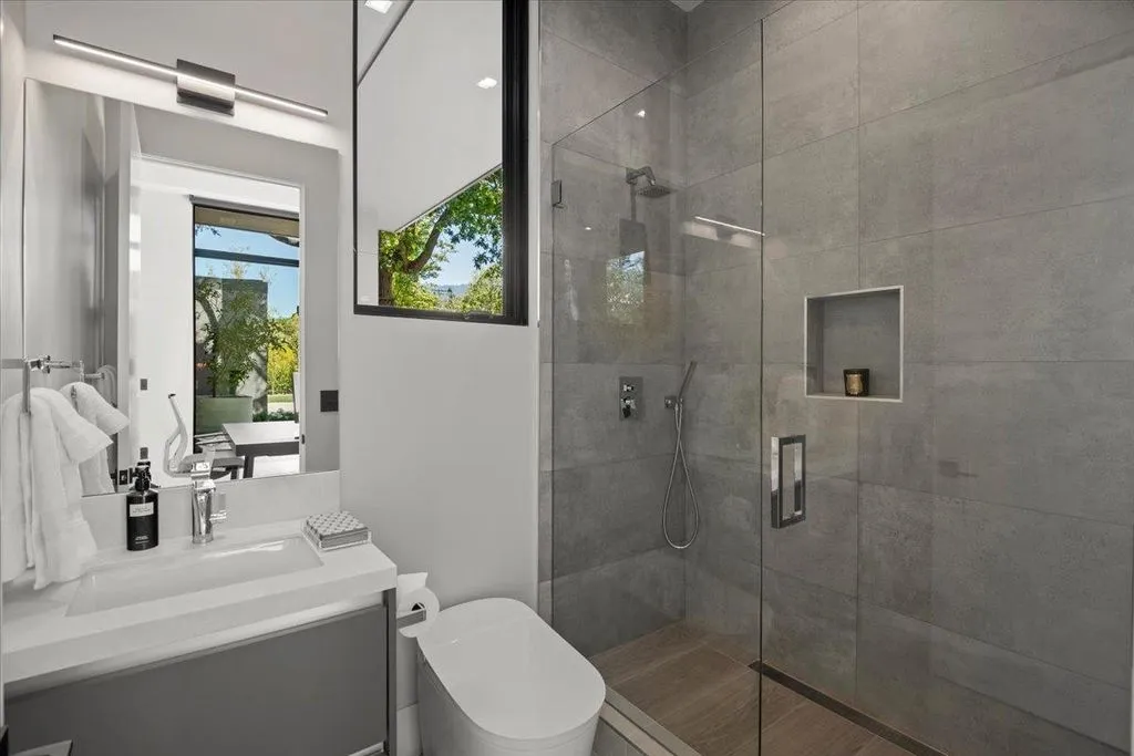 Ultra-Luxury Modern Home in Silicon Valley Asks $11.298M 26 14920 Sobey Rd — Stunning Ultra Luxury Modern Home 16