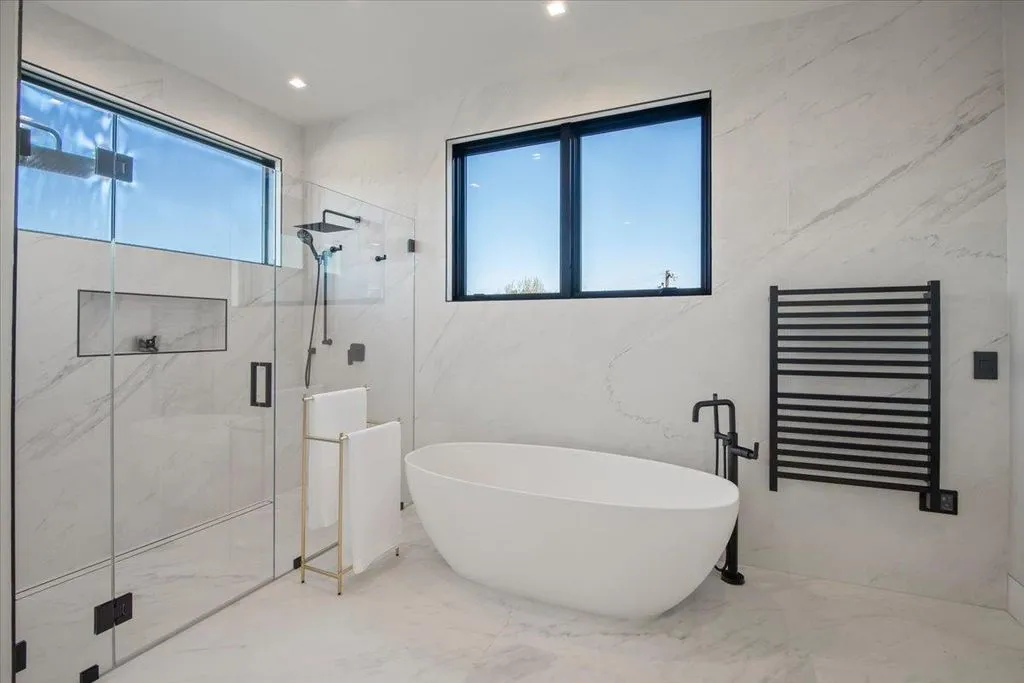 Ultra-Luxury Modern Home in Silicon Valley Asks $11.298M 28 14920 Sobey Rd — Stunning Ultra Luxury Modern Home 19