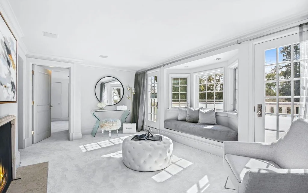 Classic English Manor in Connecticut Listed for $15.6 Million 25 164 Round Hill Rd Stunning English Manor in Connecticut 20