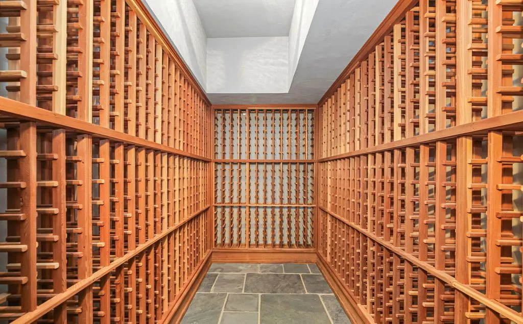 Classic English Manor in Connecticut Listed for $15.6 Million 27 164 Round Hill Rd Stunning English Manor in Connecticut 24