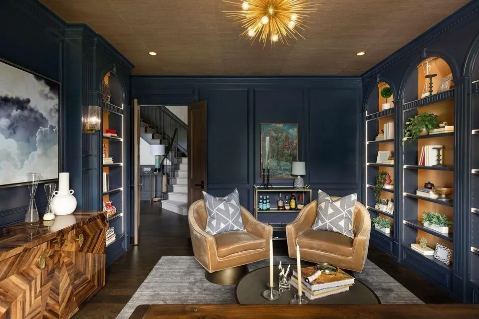 Elegant Luxury Residence by Hendel Homes Showcasing Superior Craftsmanship Available for $4.95M 19 170 Spur Cir Stunning Luxury Estate by Hendel Homes in Minnesota 15