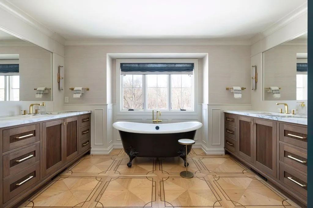 Elegant Luxury Residence by Hendel Homes Showcasing Superior Craftsmanship Available for $4.95M 25 170 Spur Cir Stunning Luxury Estate by Hendel Homes in Minnesota 21