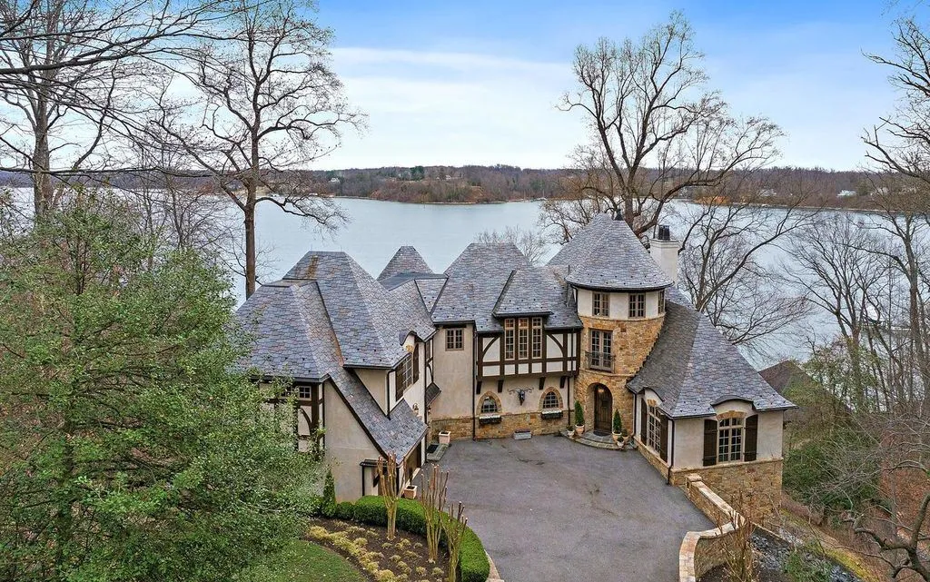 French Country Estate in Maryland Showcasing Timeless Craftsmanship Lists for $5.775M 6 1716 Severn Forest Dr — Stunning Maryland Estate 2