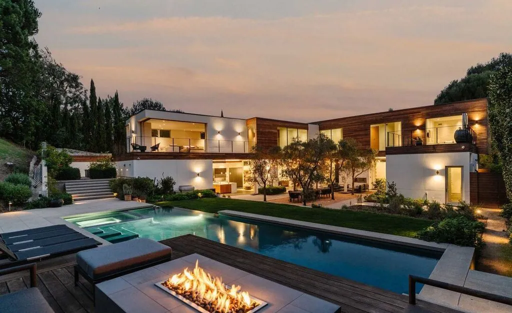 Private California Estate Offering Serenity and Convenience Lists for $11.495 Million 27 17731 Calle De Palermo Stunning Private Estate in California 21