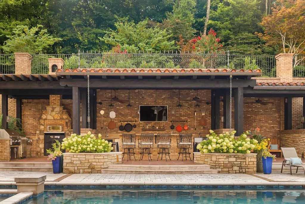 Opulent Italianate Mansion in Tennessee Hits the Market for $12.225M 27 1805 Pace Hvn Showcases an Extraordinary Italianate Mansion Offered for 12.225M 12