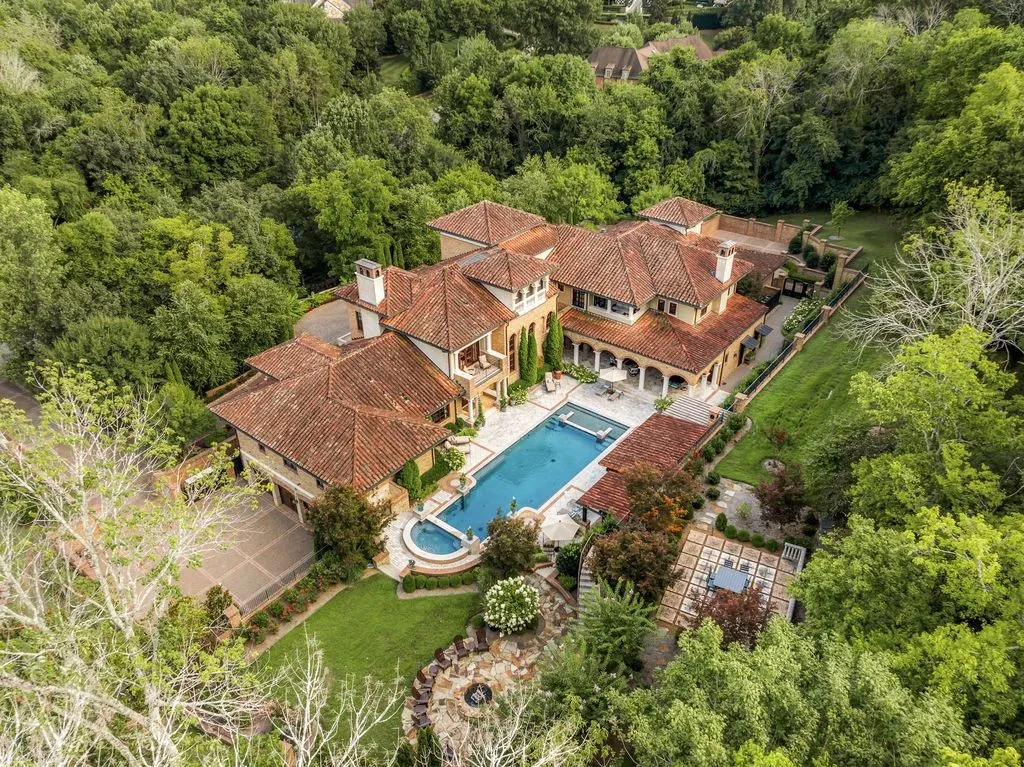 Opulent Italianate Mansion in Tennessee Hits the Market for $12.225M 7 1805 Pace Hvn Showcases an Extraordinary Italianate Mansion Offered for 12.225M 2