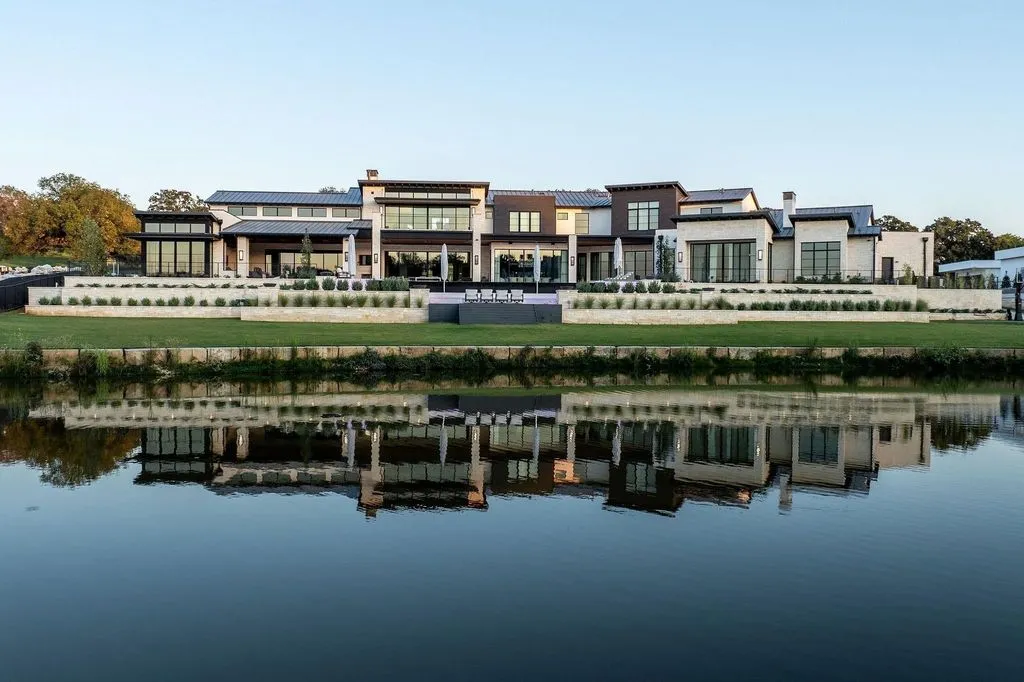 Luxury Modern Transitional Estate by Cary Hy Hits the Market in Texas for $18,998,888 5 1888 Lakeshore Dr Stunning Modern Transitional Mansion by Cary Hy 1