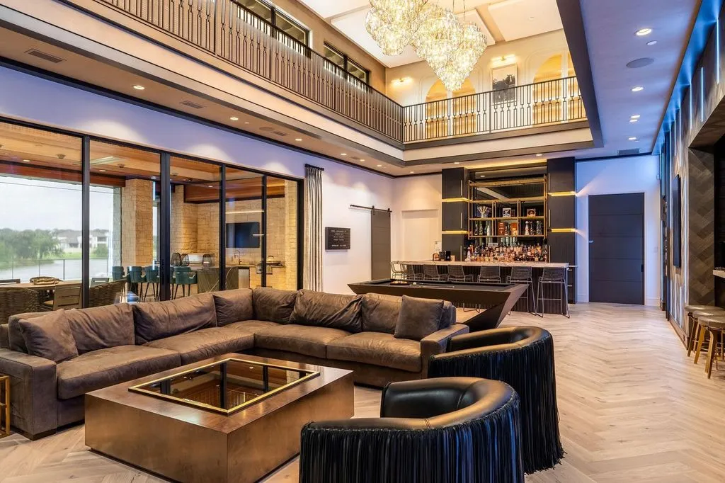 Luxury Modern Transitional Estate by Cary Hy Hits the Market in Texas for $18,998,888 14 1888 Lakeshore Dr Stunning Modern Transitional Mansion by Cary Hy 13