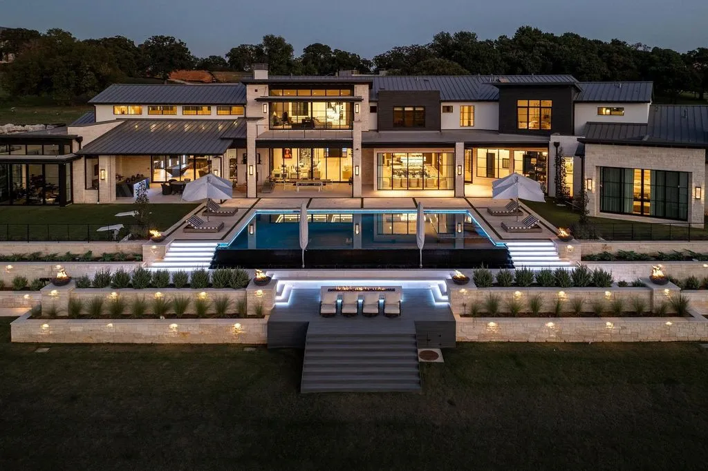 Luxury Modern Transitional Estate by Cary Hy Hits the Market in Texas for $18,998,888 6 1888 Lakeshore Dr Stunning Modern Transitional Mansion by Cary Hy 2