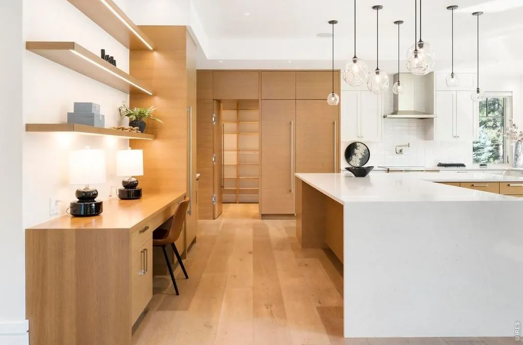 Luxury Colorado Retreat Offering Privacy, Style, and Effortless Living Asks $8.45M 13 2158 Tamarack Ave Stunning Colorado Estate Designed for Effortless Luxury Living 10