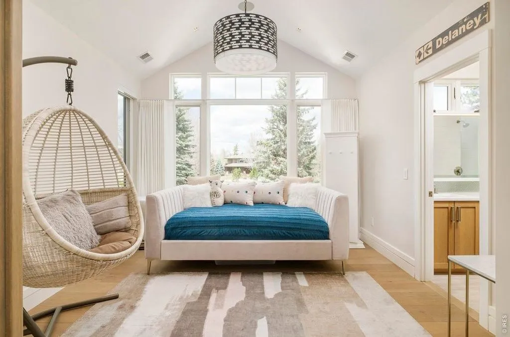 Luxury Colorado Retreat Offering Privacy, Style, and Effortless Living Asks $8.45M 24 2158 Tamarack Ave Stunning Colorado Estate Designed for Effortless Luxury Living 16