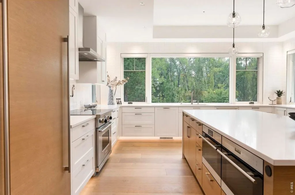 Luxury Colorado Retreat Offering Privacy, Style, and Effortless Living Asks $8.45M 11 2158 Tamarack Ave Stunning Colorado Estate Designed for Effortless Luxury Living 8