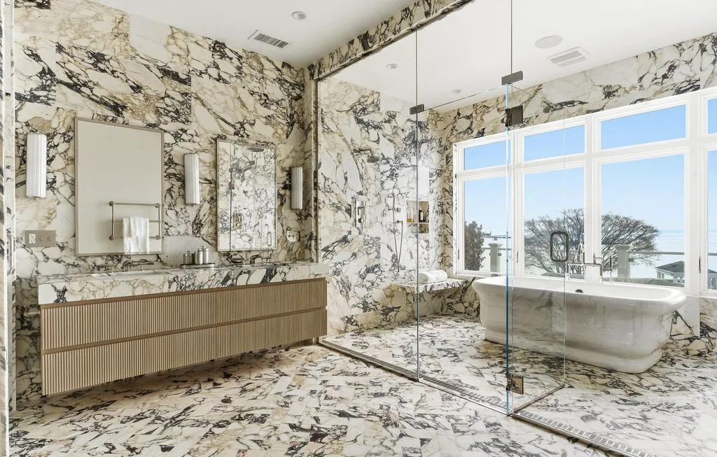 Villa Cheri: A Spectacular Waterfront Estate in New York Listed for $19.5 Million 14 217 Hommocks Road Villa Cheri a Spectacular Waterfront Estate 13