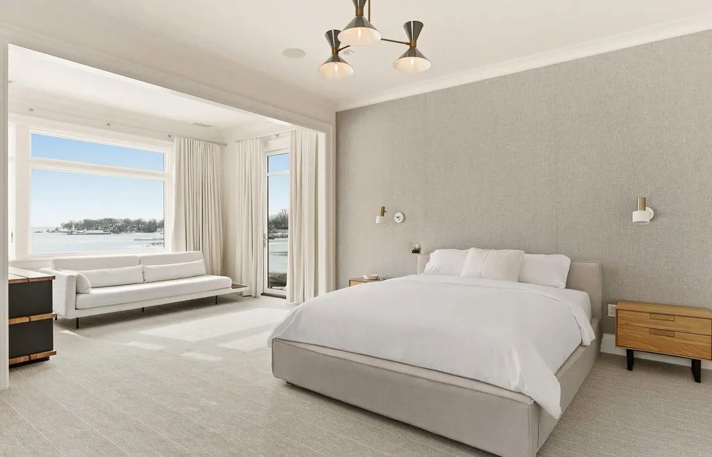 Villa Cheri: A Spectacular Waterfront Estate in New York Listed for $19.5 Million 15 217 Hommocks Road Villa Cheri a Spectacular Waterfront Estate 15