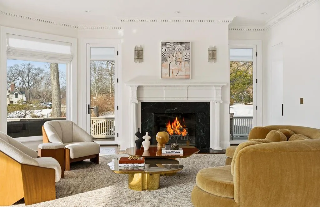 Villa Cheri: A Spectacular Waterfront Estate in New York Listed for $19.5 Million 10 217 Hommocks Road Villa Cheri a Spectacular Waterfront Estate 6