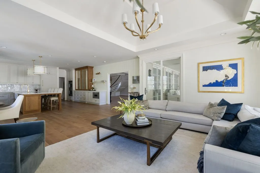 Breathtaking Tennessee Retreat Surrounded by Scenic Beauty Available for $10.15M 18 2183 S Berrys Chapel Rd Stunning Tennessee Estate 16