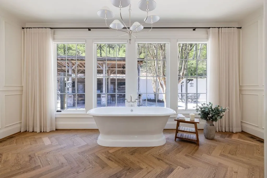 Breathtaking Tennessee Retreat Surrounded by Scenic Beauty Available for $10.15M 21 2183 S Berrys Chapel Rd Stunning Tennessee Estate 19