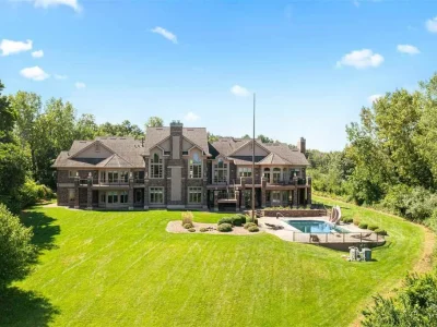 Spectacular 27-Acre Retreat Overlooking Coralville Lake Lists for $2.95 Million 1 2310 Lakeridge Pl NE Spectacular 27 Acre Retreat Overlooking Coralville Lake 1