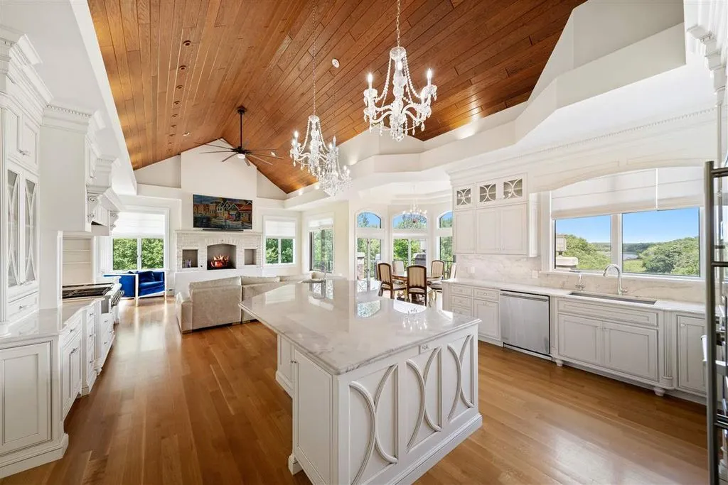 Spectacular 27-Acre Retreat Overlooking Coralville Lake Lists for $2.95 Million 13 2310 Lakeridge Pl NE Spectacular 27 Acre Retreat Overlooking Coralville Lake 14