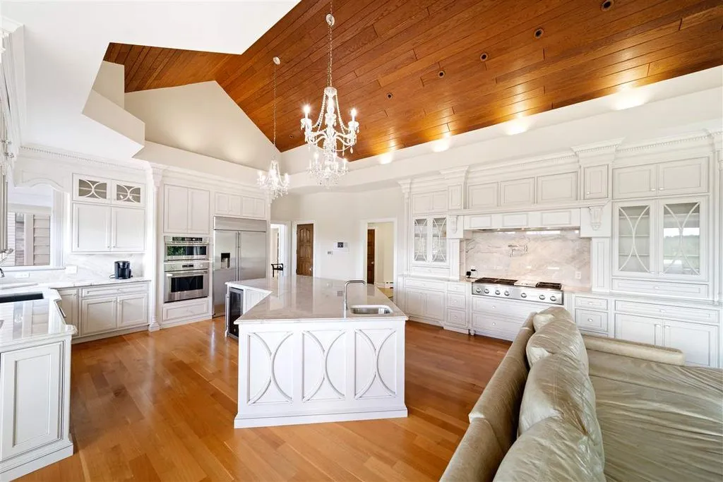 Spectacular 27-Acre Retreat Overlooking Coralville Lake Lists for $2.95 Million 16 2310 Lakeridge Pl NE Spectacular 27 Acre Retreat Overlooking Coralville Lake 17