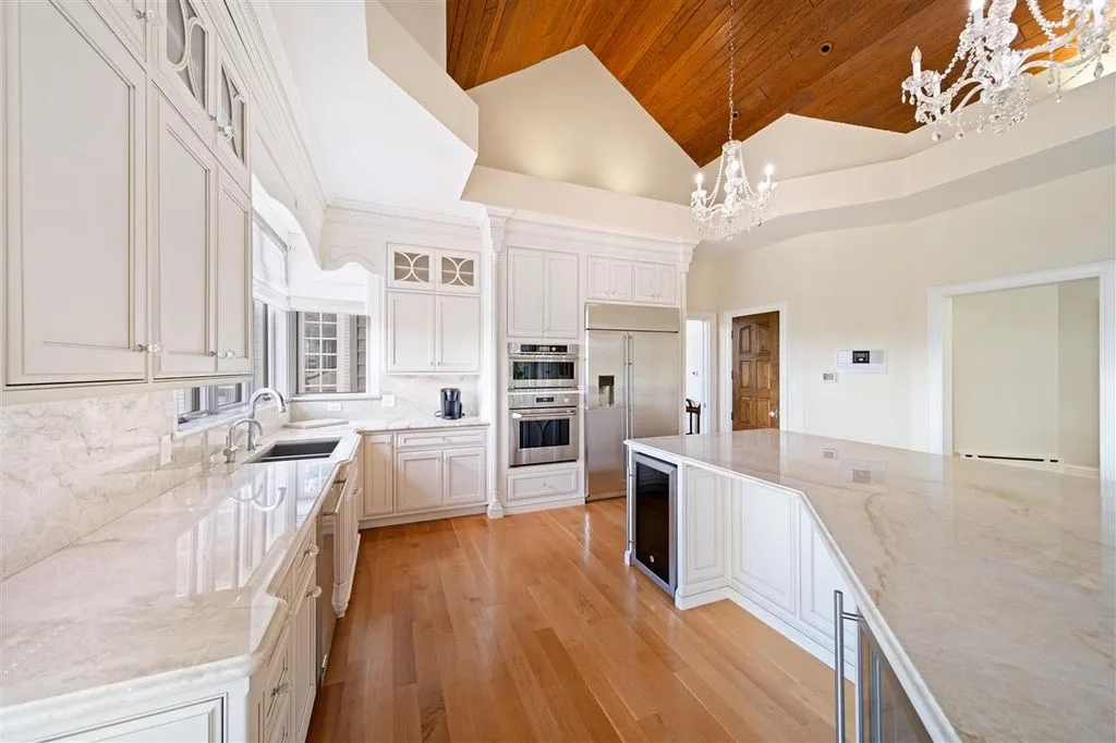 Spectacular 27-Acre Retreat Overlooking Coralville Lake Lists for $2.95 Million 17 2310 Lakeridge Pl NE Spectacular 27 Acre Retreat Overlooking Coralville Lake 18