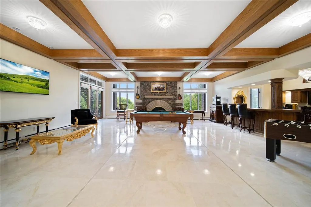 Spectacular 27-Acre Retreat Overlooking Coralville Lake Lists for $2.95 Million 30 2310 Lakeridge Pl NE Spectacular 27 Acre Retreat Overlooking Coralville Lake 27