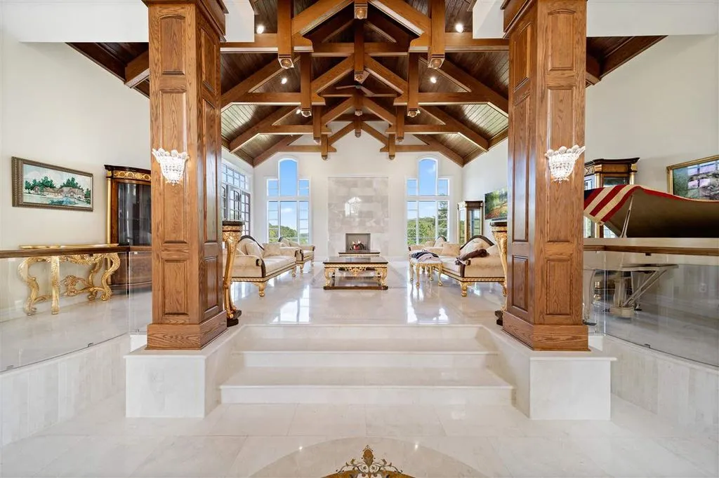 Spectacular 27-Acre Retreat Overlooking Coralville Lake Lists for $2.95 Million 8 2310 Lakeridge Pl NE Spectacular 27 Acre Retreat Overlooking Coralville Lake 9