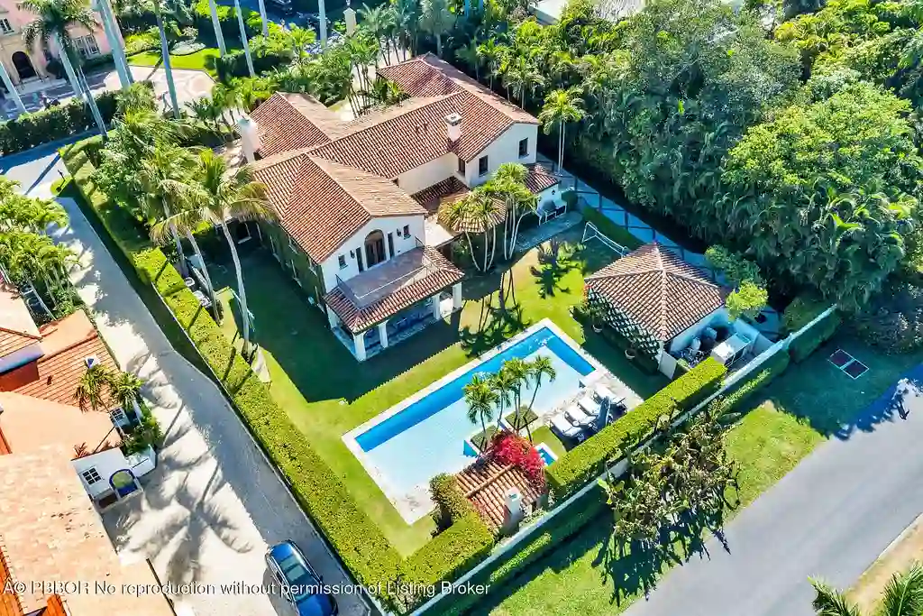 $25 Million Iconic Palm Beach Estate by Marion Sims Wyeth Debuts as an Exceptional Trophy Offering 15 Resort-style saltwater pool at 237 El Bravo Way Palm Beach Home for sale