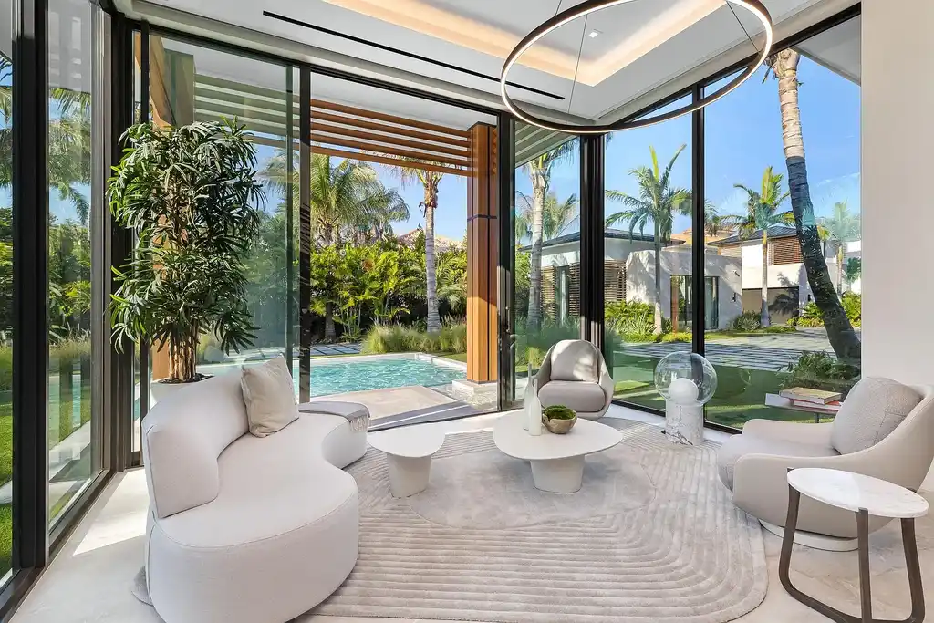 A $40 Million Waterfront Estate Redefines Modern Luxury in Palm Beach Gardens 6 Modern waterfront mansion with pool and Intracoastal views in Palm Beach Gardens Florida luxury real estate