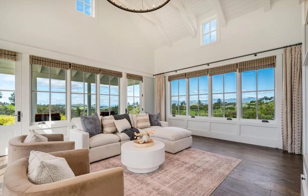 Experience Iconic Vineyard Living at The Clearview Estate, Priced at $8.5 Million 11 2843 Wright Ranch Lane A Stunning California Vineyard Estate 13