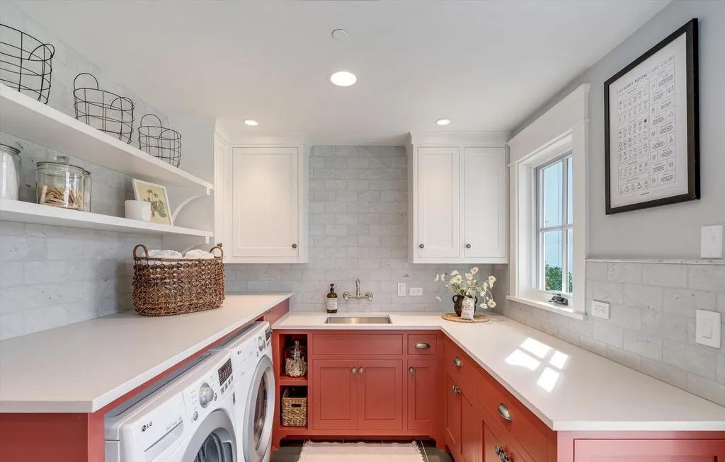 Experience Iconic Vineyard Living at The Clearview Estate, Priced at $8.5 Million 19 2843 Wright Ranch Lane A Stunning California Vineyard Estate 19