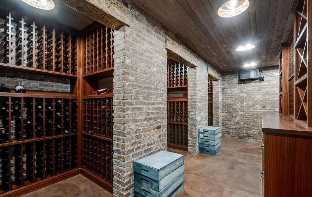 Experience Iconic Vineyard Living at The Clearview Estate, Priced at $8.5 Million 20 2843 Wright Ranch Lane A Stunning California Vineyard Estate 22