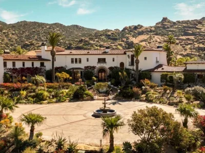 Ultra-Luxury Private Estate in California Priced at $78M 1 2940 Kuehner Dr Spectacular Estate Delivering Ultimate Privacy and Prestige 7