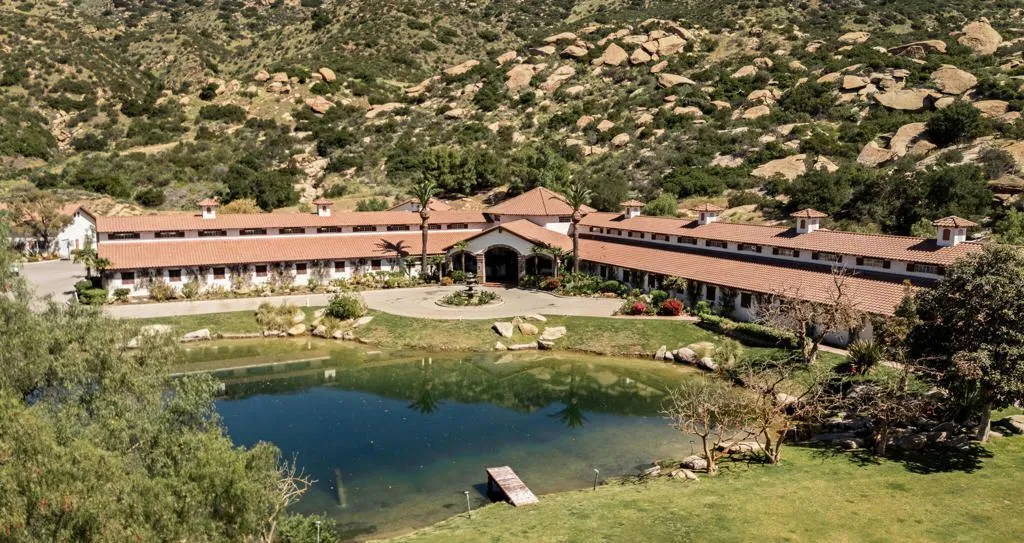 Ultra-Luxury Private Estate in California Priced at $78M 25 2940 Kuehner Dr Spectacular Estate Delivering Ultimate Privacy and Prestige 8