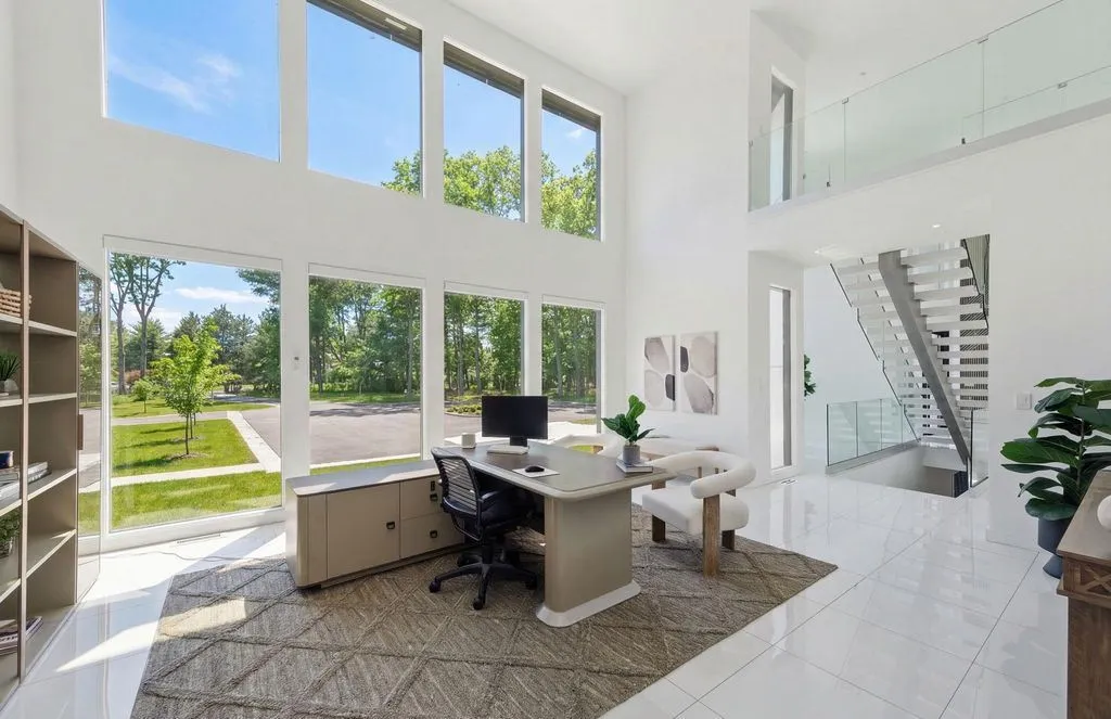 Stunning Ultra-Modern Estate by Gary Gallagher Hits the Market in New York for $10.75M 15 31 Chestnut Hill Drive Spectacular Ultra Modern Estate 12