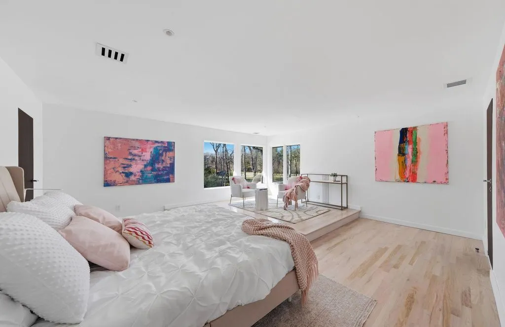 Stunning Ultra-Modern Estate by Gary Gallagher Hits the Market in New York for $10.75M 26 31 Chestnut Hill Drive Spectacular Ultra Modern Estate 17